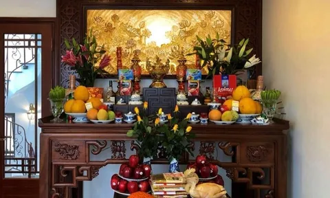 2 thứ nhiều người thường bày trên ban thờ tưởng thành tâm nhưng hóa ra lại rước tai họa vào nhà