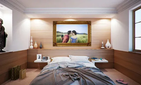 Có nên treo ảnh cưới phía đầu giường, nghe xong lý do khiến bạn muốn tháo xuống lập tức