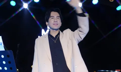 'Ông chú' Đan Trường khiến ký ức thanh xuân lại ùa về khi biểu diễn bản cover thành công nhất từ trước tới nay