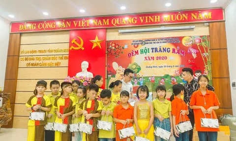 TikToker Nguyễn Việt Anh Người đứng sau thành công của loạt video từ thiện giúp người vô gia cư