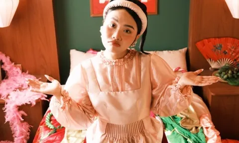 Phương Mỹ Chi lần đầu đem 'Vũ trụ có anh đi diễn, khán giả có phản ứng gây chú ý