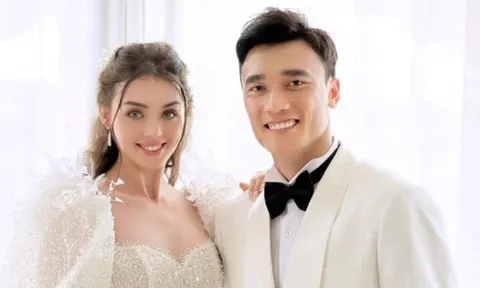 Vợ Tây Bùi Tiến Dũng hiếm hoi công khai cận mặt quý tử khi tròn 7 tháng tuổi