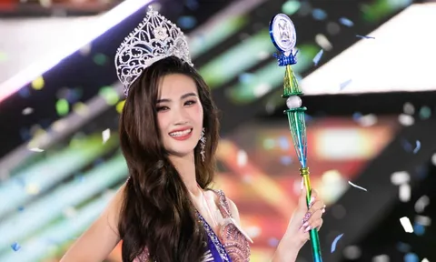 Phát ngôn của Hoa hậu Ý Nhi lại trở thành chủ đề gây tranh cãi