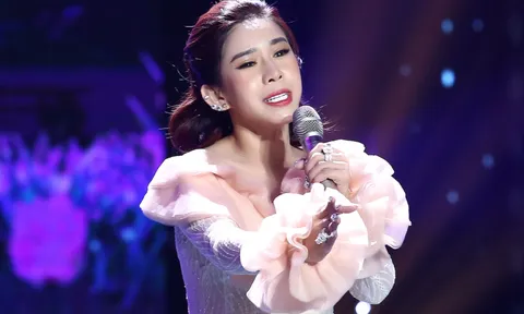 Nghệ sĩ Bình Tinh uất nghẹn khi bị nói bất hiếu