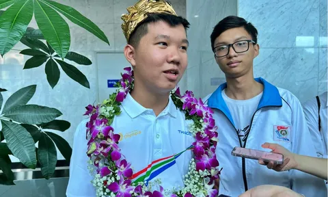 Lê Xuân Mạnh giành vòng nguyệt quế, hàng xóm dựng rạp chờ đón nhà vô địch Olympia
