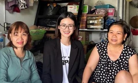 Khoảnh khắc Ý Nhi đi làm từ thiện trước quyết định sang Úc du học
