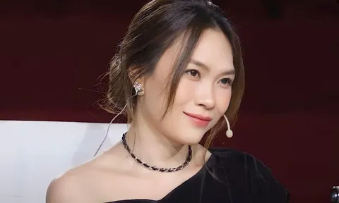 Mỹ Tâm lần thứ 2 xuất hiện ở Quảng trường Thời đại (Mỹ)