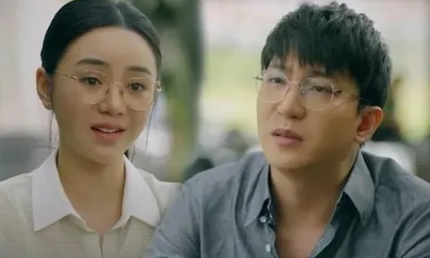 'Chúng ta của 8 năm sau' tập 30: Nguyệt không chấp nhận khi thỏa hiệp với Tùng, Dương bị sếp có hành động lạ