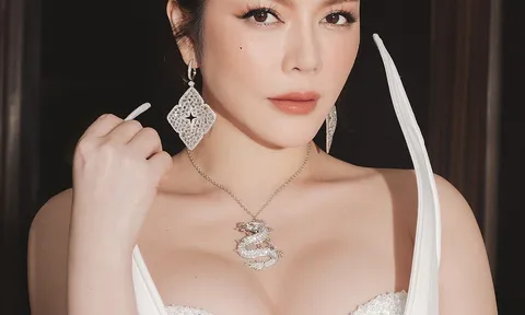 Lý Nhã Kỳ gây ngỡ ngàng khi khoác tài sản 15 tỷ đồng lên người dự sự kiện