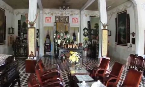 Hé lộ căn nhà cổ hiếm hoi còn nguyên vẹn dù đã gần trăm năm