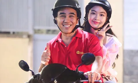 MC Quyền Linh chở con gái đi làm bằng xe máy, hóa ra 'người bạn thân' đã có tuổi đời lâu thế này