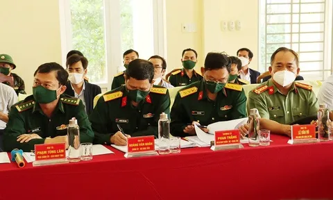 Đại tướng Phan Văn Giang thăm, kiểm tra tuyến biên giới A Lưới, tỉnh Thừa Thiên Huế