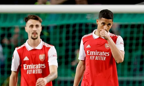 Huyền thoại MU chỉ ra 'điểm yếu' của Arsenal trong cuộc đua vô địch Ngoại hạng Anh