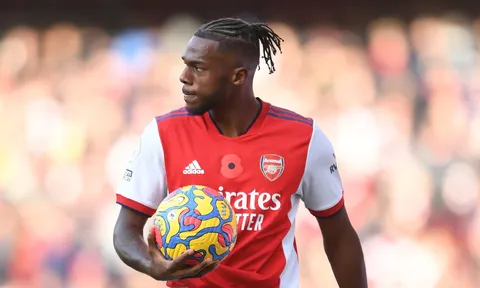 HLV Ligue 1 chia sẻ trình độ khó tin của người thừa Arsenal