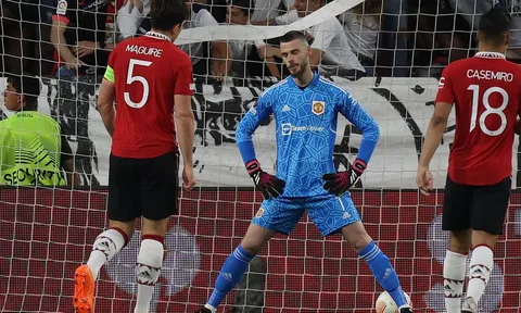Man Utd 'phơi áo' trước Sevilla: Quỷ Đỏ đã phải trả giá bởi De Gea
