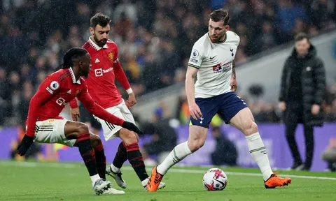 Mất 2 điểm trước Tottenham, cơ hội nào cho MU trong cuộc đua top 4?