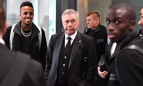 Real Madrid gặp ‘sự cố’ ngay khi vừa đặt chân tới Manchester