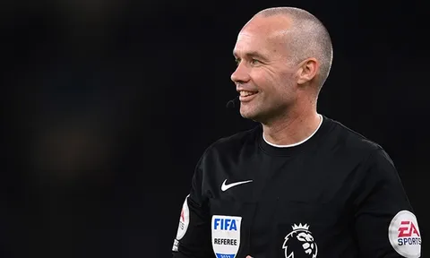 Trọng tài bị tố thiếu uy tín bắt chung kết FA Cup giữa Man City và Man United