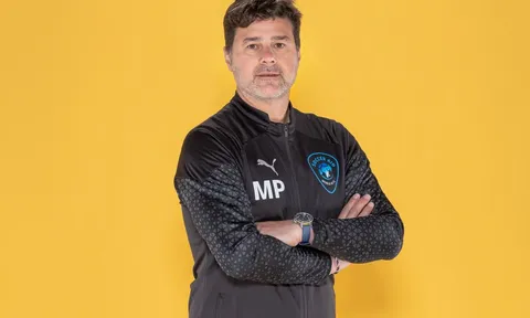 Pochettino tái xuất, bất ngờ cập bến Old Trafford làm HLV