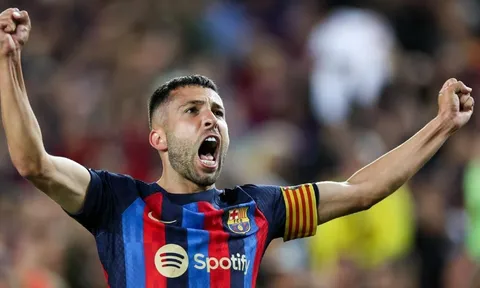 Sau Busquets, thêm một huyền thoại chia tay Barcelona