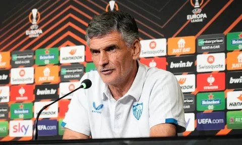 HLV Sevilla chỉ ra 'điểm khó chịu' của Roma và Mourinho