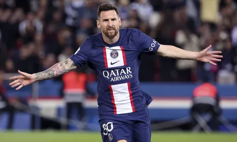 Khó khăn tài chính, Barca sẽ mượn Messi từ 'CLB tương lai' ?
