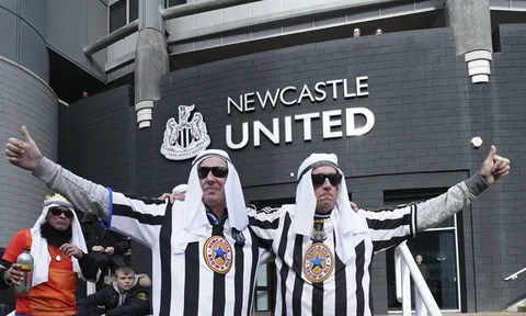 Có vé dự C1, ông chủ Newcastle tuyên bố 'chi tất tay' trên TTCN