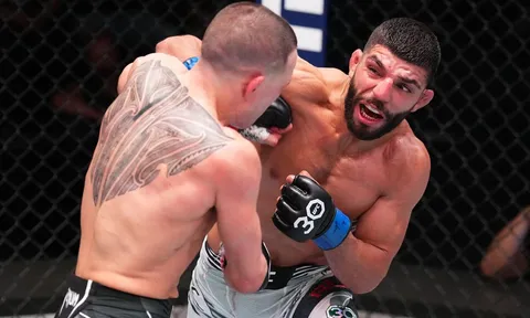 UFC on ESPN kết thúc nghẹt thở: 13 trận đánh đỉnh cao, đại chiến Albazi - Kara-France hấp dẫn