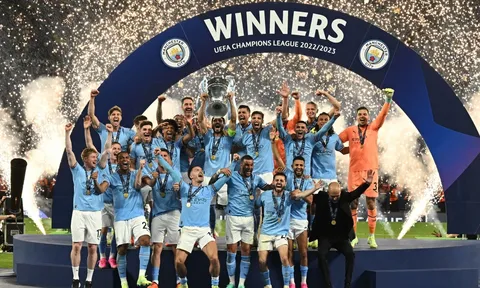 CHÙM ẢNH: Man City vỡ oà trong hạnh phúc, ăn mừng cực sung khi lần đầu tiên vô địch cúp C1
