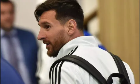 Messi tạo 'địa chấn' tại Trung Quốc, giá ăn tối cùng gần 1 tỷ đồng