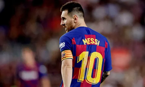 Chúc mừng sinh nhật, Inter Miami cũng trao luôn 'vật biểu tượng' cho Messi
