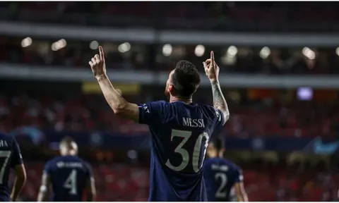 Messi giành bàn thắng đẹp nhất C1, NHM bức xúc chỉ đích danh cái tên xứng đáng hơn
