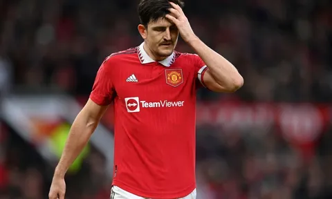 Harry Maguire nhận 'đòn đau' ngày trở lại Old Trafford hội quân