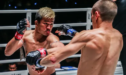 Kết quả ONE Fight Night 12: Superlek hủy diệt Khalilov