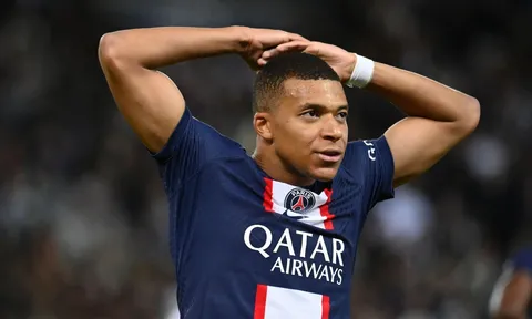 PSG công khai bán Mbappe, 'giá bèo' khiến tất cả ngỡ ngàng