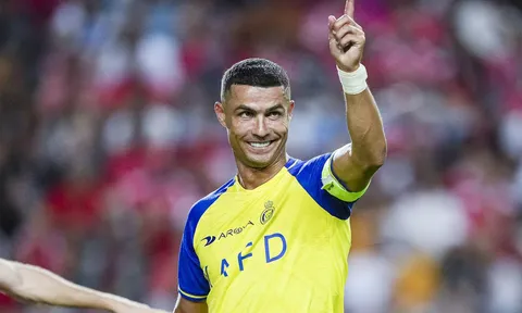 Có Bronzovic và Telles hỗ trợ, Ronaldo hứa mang về mọi danh hiệu cùng Al Nassr