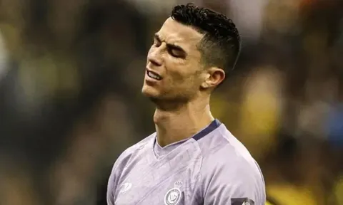 Ronaldo lại tiếp tục làm hành động 'xấu xí'