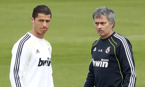 Tái ngộ Ronaldo tại Ả Rập, Mourinho chính thức lên tiếng về tương lai