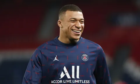 Mbappe đổi ý, fan Real Madrid ôm hận