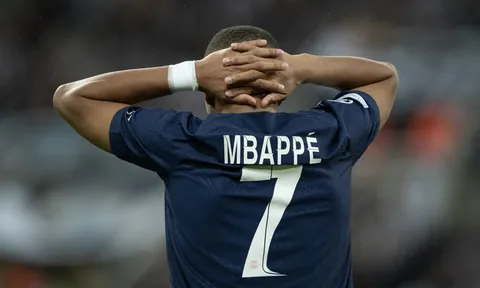 HLV PSG thừa nhận sự thật 'đau lòng' về Mbappe, sau làn sóng chỉ trích