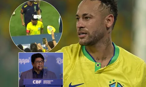 Chẳng nể một ai, Neymar 'đụng độ' với người quyền lực nhất bóng đá Brazil