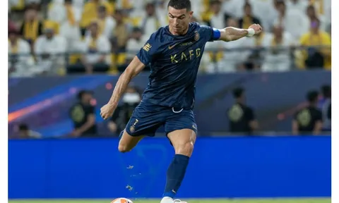 Nối mạch thăng hoa tại Al Nassr, Ronaldo lập thêm một kỷ lục không thể tin nổi