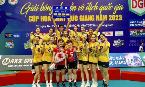 CLB Bóng chuyền Nữ Ninh Bình LPBank đăng quang ngôi vô địch Giải VĐQG 2023