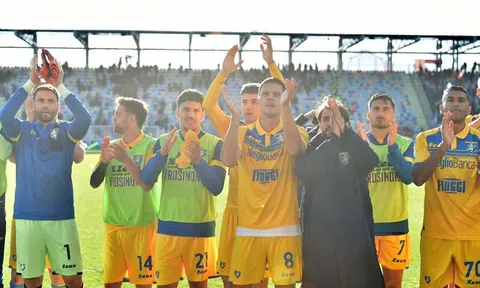 Chia điểm kịch tính, Frosinone và Torino cùng dậm chân trên BXH Serie A 2023/24