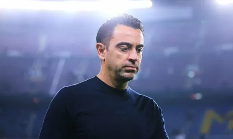Cầu thủ Barca nhận lệnh 'cấm tắm' trong một thời gian dài