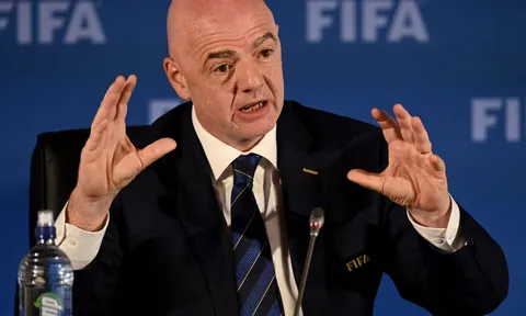 FIFA: Phí đại diện quản lý đạt kỷ lục gần 1 tỷ USD/năm