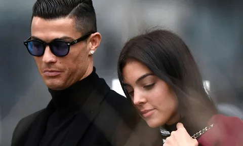 Ronaldo ra quyết định bất ngờ đầu tiên trong năm 2024