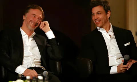 Hé lộ bí mật, Jim Ratcliffe dần 'hất cẳng' nhà Glazers khỏi Man Utd