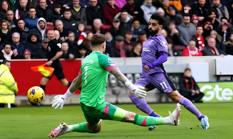 Vừa trở lại, Salah liền báo tin không thể buồn hơn đến Jurgen Klopp