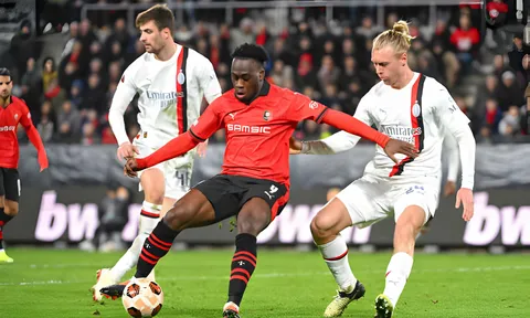 AC Milan giành tấm vé đi tiếp đầu tiên sau loạt play-off Europa League